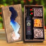Kit de Natal com vinho italiano Vittorio Primitivo di Manduria Puglia e caixa de madeira com resina