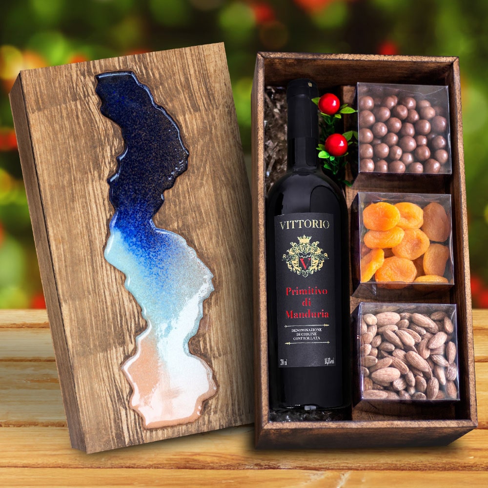Kit de Natal com vinho italiano Vittorio Primitivo di Manduria Puglia e caixa de madeira com resina